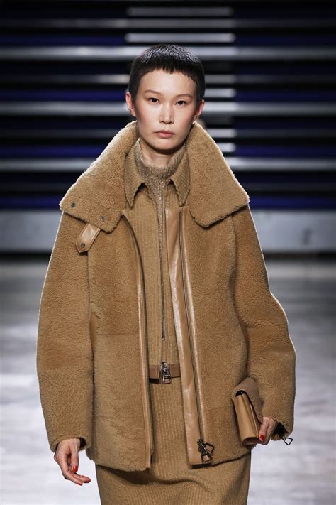 Le giacche in pelle tendenza moda dell’Autunno Inverno 2024 2025.